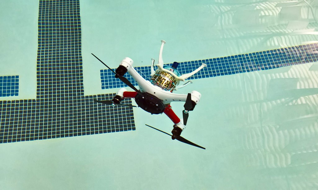 DroneUnderWater