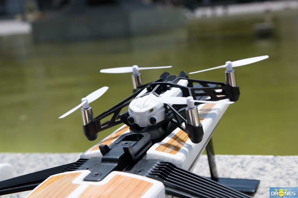 parrot hydrofoil (21)