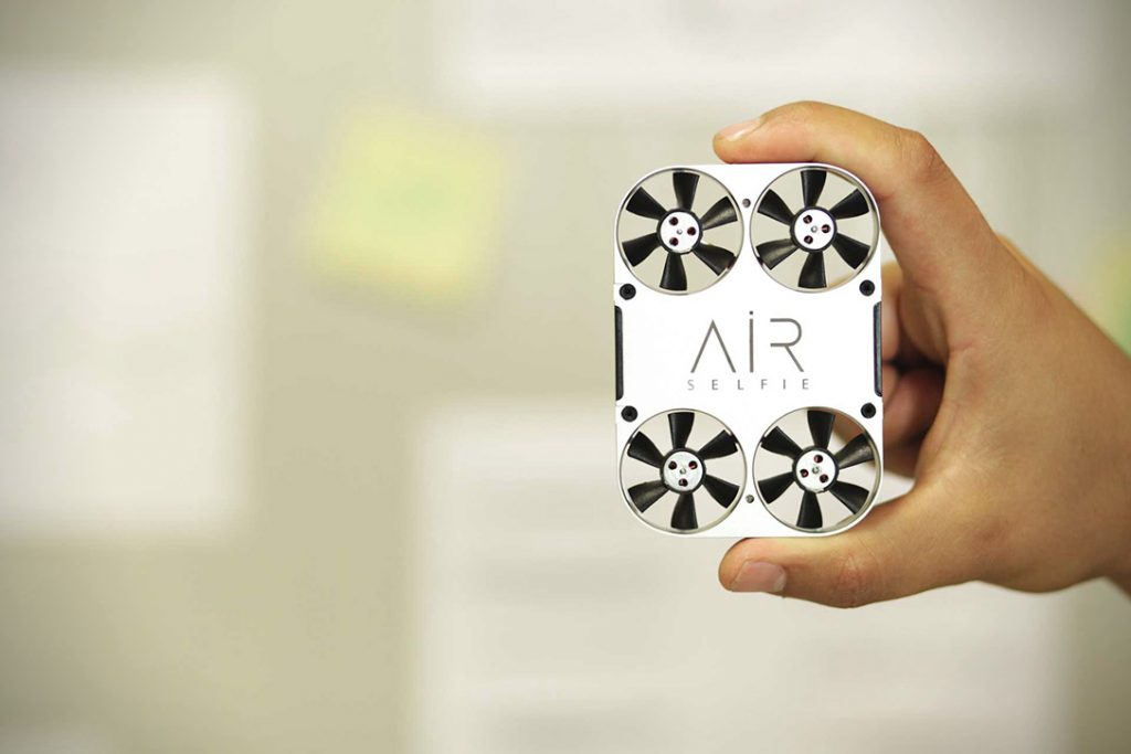 AirSelfie-Handheld-Drone-2